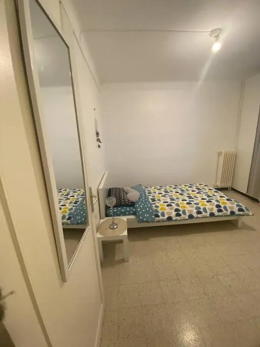 Appartement T4 A Deux Pas De La Gare St Charles Marseille Apartment