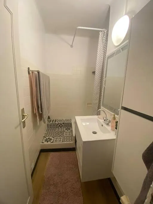 Appartement T4 A Deux Pas De La Gare St Charles Marseille France