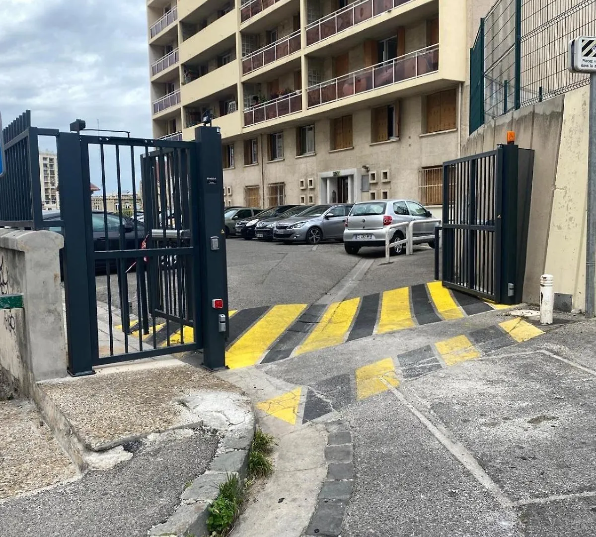 Appartement T4 A Deux Pas De La Gare St Charles contacts