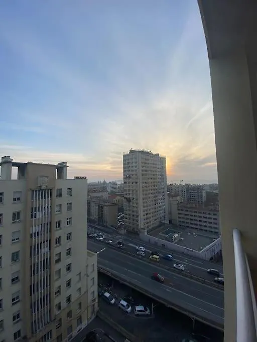 Appartement T4 A Deux Pas De La Gare St Charles Marsiglia