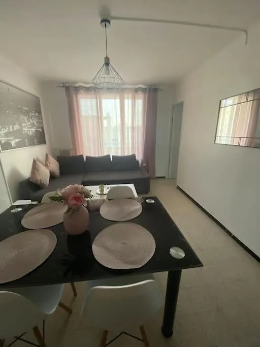 Appartement T4 A Deux Pas De La Gare St Charles Marsiglia 0*,