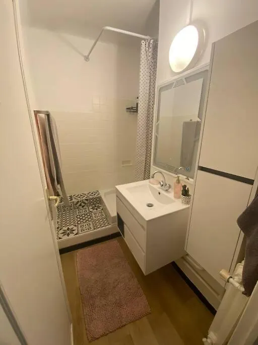 Appartement T4 A Deux Pas De La Gare St Charles Marseille 0*,  France