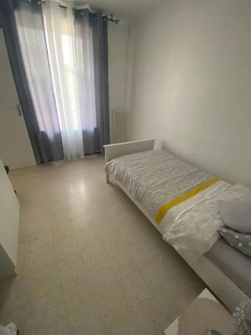 Appartement T4 A Deux Pas De La Gare St Charles Marseille 0*,